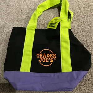 Trader Joe’s limited edition trick or treat tote thumbnail 1