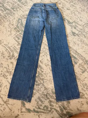 FRAME Le Jane Jeans Size 23 High Rise Straight Leg 32.5” Inseam thumbnail 3