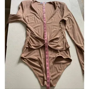 Express x Negin Mirsalehi Twist Front Bodysuit Nude Taupe Small thumbnail 6