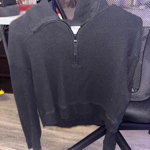 STARS ABOVE 🖤Black quarter zip sweatshirt thumbnail 1