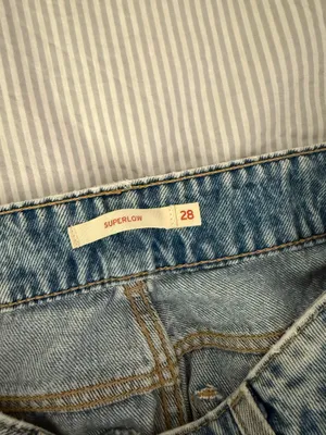 Levi’s Superlow Jeans thumbnail 2