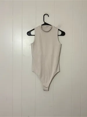 Vuori Halo Mock DreamKnit Bodysuit Milkweed Heather Sleeveless Soft Athleisure thumbnail 2