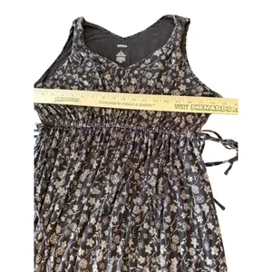 Sonoma Maternity V-Neck Empire Waist Midi Dress and Isabel Maternity top thumbnail 4