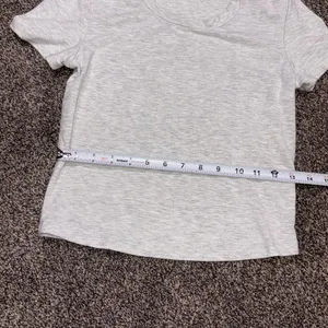 Pink Rose gray heather crop top in size M thumbnail 6