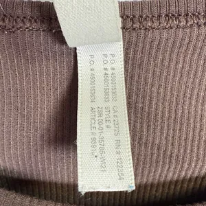 The Group BABATON Aritzia Contour Brown Long Sleeve Crew Crop Top W2297 Sz M thumbnail 4