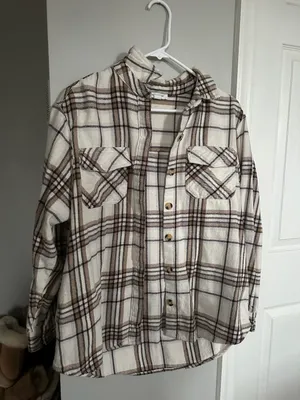 Woman’s Flannel Tan thumbnail 1