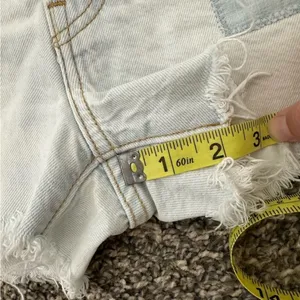 Levis‎ Button Fly Denim Cutoff Shorts 26 thumbnail 4