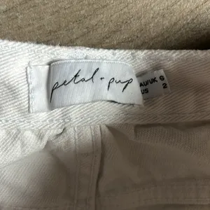 Petal & pup white shorts thumbnail 3