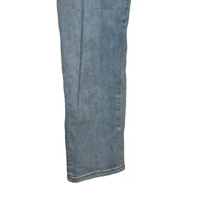 Universal Threads 90's Women's Jeans High Rise Straight Leg Denim Light Blue 30‎ thumbnail 4
