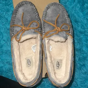 UGG Dakota Moccasins thumbnail 5