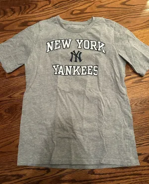 New York Yankees grey T thumbnail 1