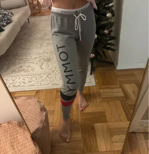 Tommy Hilfiger Joggers thumbnail 3