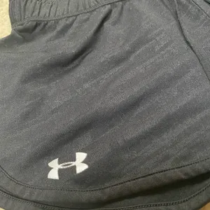 Under Armour Black athletic Shorts Size Small thumbnail 4