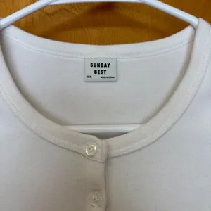 Sunday Best Henley Top Women 2XS White Long Sleeve Ribbed Button Front‎ thumbnail 3