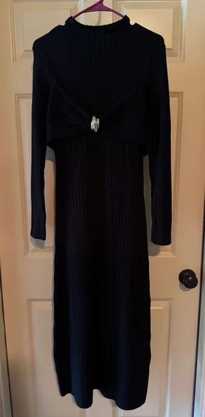 Able Black Ribbed Long-Sleeve Midi Dress with Front Knot and Metallic Accent thumbnail 1