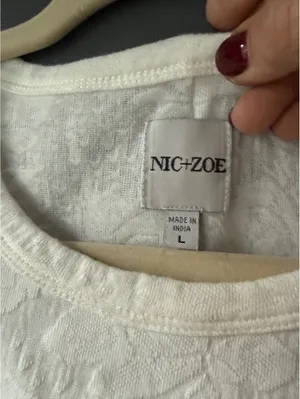 NIC+ZOE White Long Sleeve Textured Floral Top Large thumbnail 2