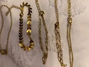 Gold Tone Women's Layered Bracelet Set thumbnail 3