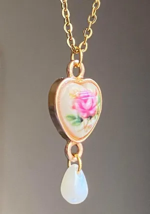 Handmade cottage fairy antique style heart rose necklace🌹🩵 thumbnail 2
