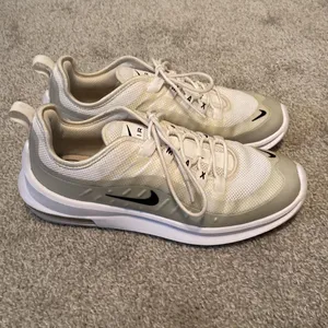 Nike Air Max‎ Axis Womens White Light Bone Running Shoes AA2168-105 Size 8 thumbnail 3