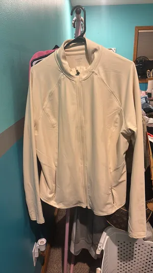 Old Navy Active Powersoft Cream Athletic Jacket  thumbnail 3