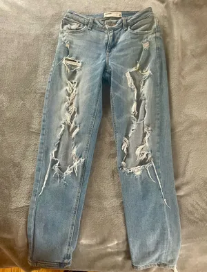 Garage Jeans Ripped Girlfriend light wash thumbnail 5