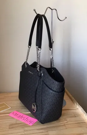 Michael Kors Purse thumbnail 3