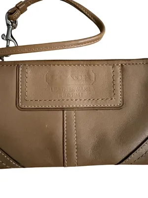 COACH Vintage Tan Beige Leather Wristlet Clutch thumbnail 9