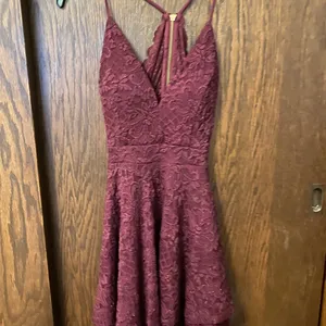 Burgundy floral dress with sparkles thumbnail 2