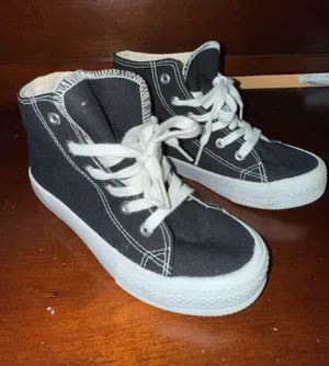 Boy shoes 5A Black Size 5 thumbnail 1