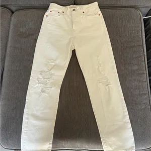 Levi’s White Wedgie Straight Jean thumbnail 4