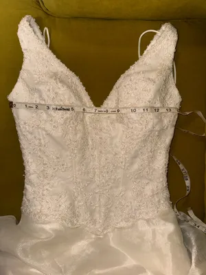 Demetrios Vintage Inspired Lace Ball Gown Wedding Dress Size 6 thumbnail 9