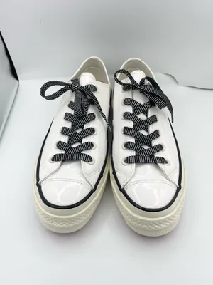 Converse unisex Chuck 70 low top patent leather white sneakers with red soles thumbnail 4