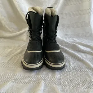 Sorel Waterproof Caribou Fur Boots Size 6.5 thumbnail 3