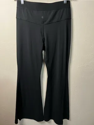 Athleta Aura Black High Rise Flare Athletic Leggings thumbnail 6