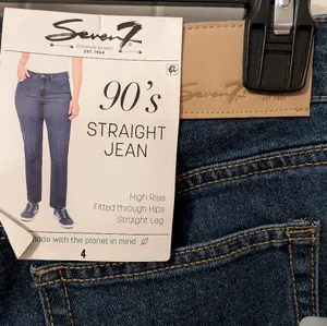 NWT Seven 7 High Rise Straight Leg 90s Jeans W4 Dark Wash thumbnail 3