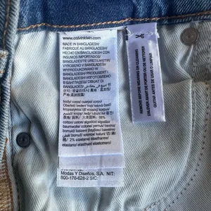 Y2K Calvin Klein Women’s Original Straight Medium Wash Denim Blue Jeans thumbnail 6