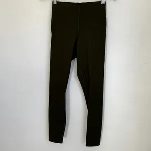 NEW Everlane Perform Sculpt‎ Leggings in Dark Forest Green thumbnail 2