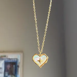 Handmade gold tone stainless steel heart sparkle white shell necklace🐚⭐️🌀 thumbnail 4