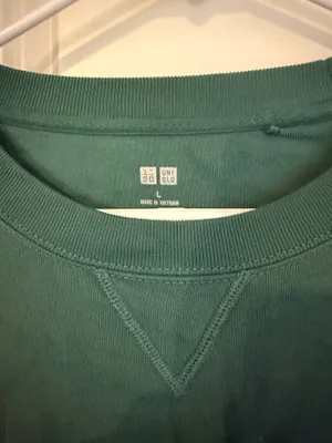 Uniqlo Sweatshirt thumbnail 2