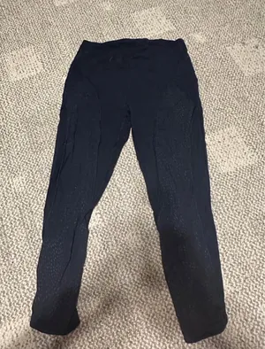 Women size 10 Lululemon cropped leggings thumbnail 1