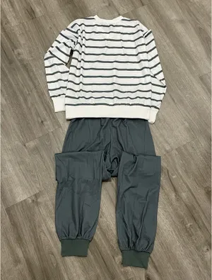 2pc Matching lounge set. Multiple thumbnail 3