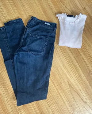 Skinny Jeans thumbnail 1