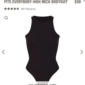 SKIMS fits everybody body suit XS! thumbnail 5