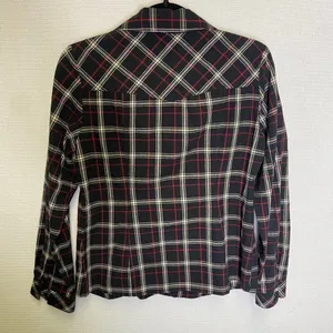 Pendleton | Black Plaid Button Up Top‎ Medium thumbnail 3