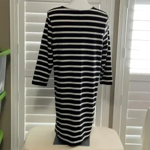 Old Navy thumbnail 3