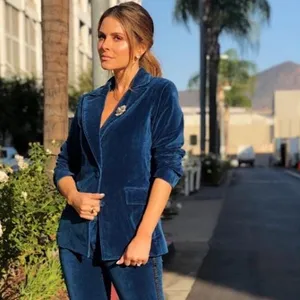 PARKER SMITH Women’s Sleek Navy Blue Versatile Velvet Blazer with Pockets Sz SM thumbnail 11