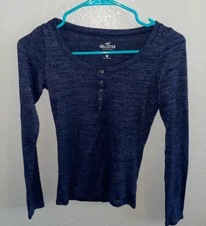 Hollister Women’s XS Slim Tee thumbnail 1