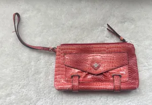 Simply Vera Vera Wang Red Crocodile Embossed Wristlet Clutch Wallet Bag‎ thumbnail 1