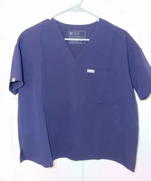 FIGS Scrub Top One-Pocket thumbnail 1