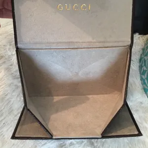 Gucci ( Authentic )‎ Leather wallet/eyeglass Case! thumbnail 8